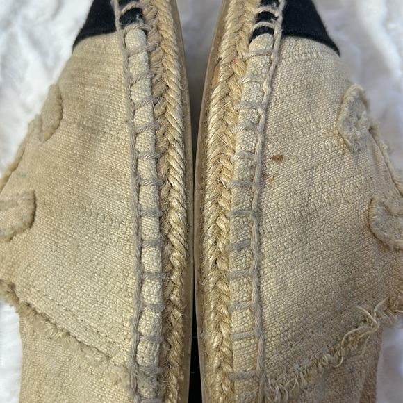 Chanel interlocking CC canvas cloth Espadrille cream/black toe women’s size 38 - Picture 6 of 12
